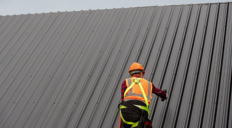 Expert top industrial roofings services in Harshaw, WI